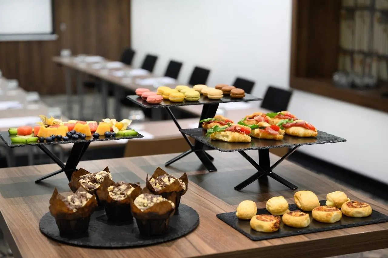 Hotel Nemzeti Budapest - Mgallery 4*,  Hungria
